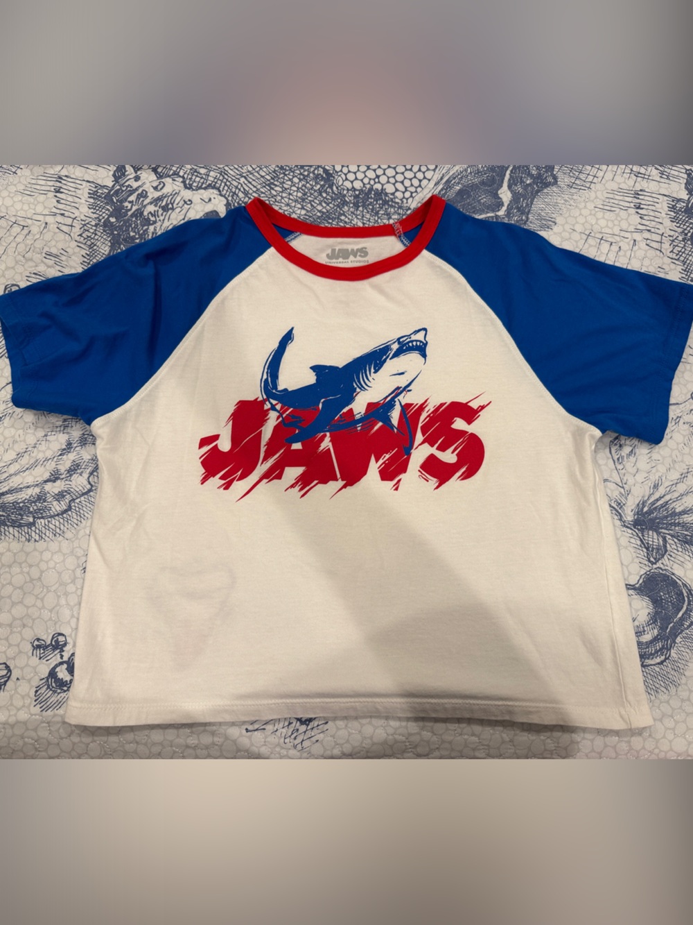 Original Universal Studios Jaws White & Blue Graphic Crop Tee - JAWS